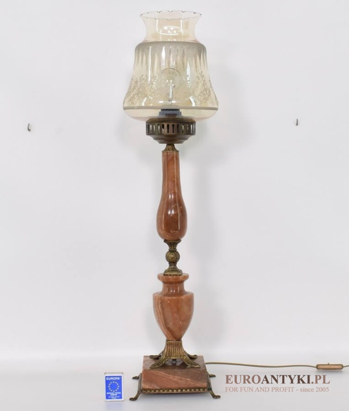 marmurkowa lampa